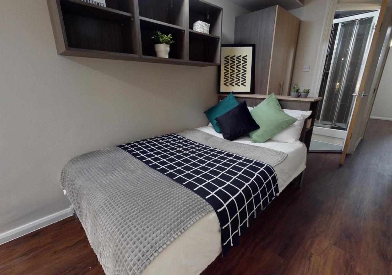 Iq Lambert House Манчестър Екстериор снимка