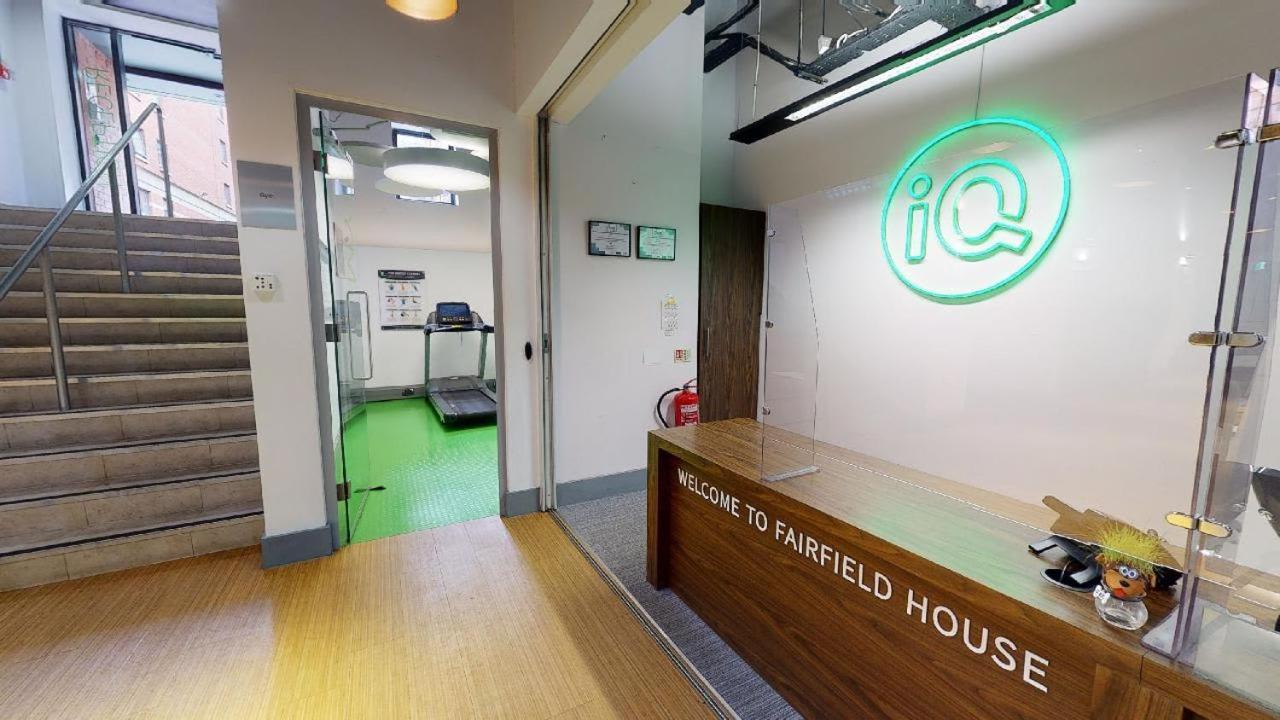 Iq Lambert House Манчестър Екстериор снимка